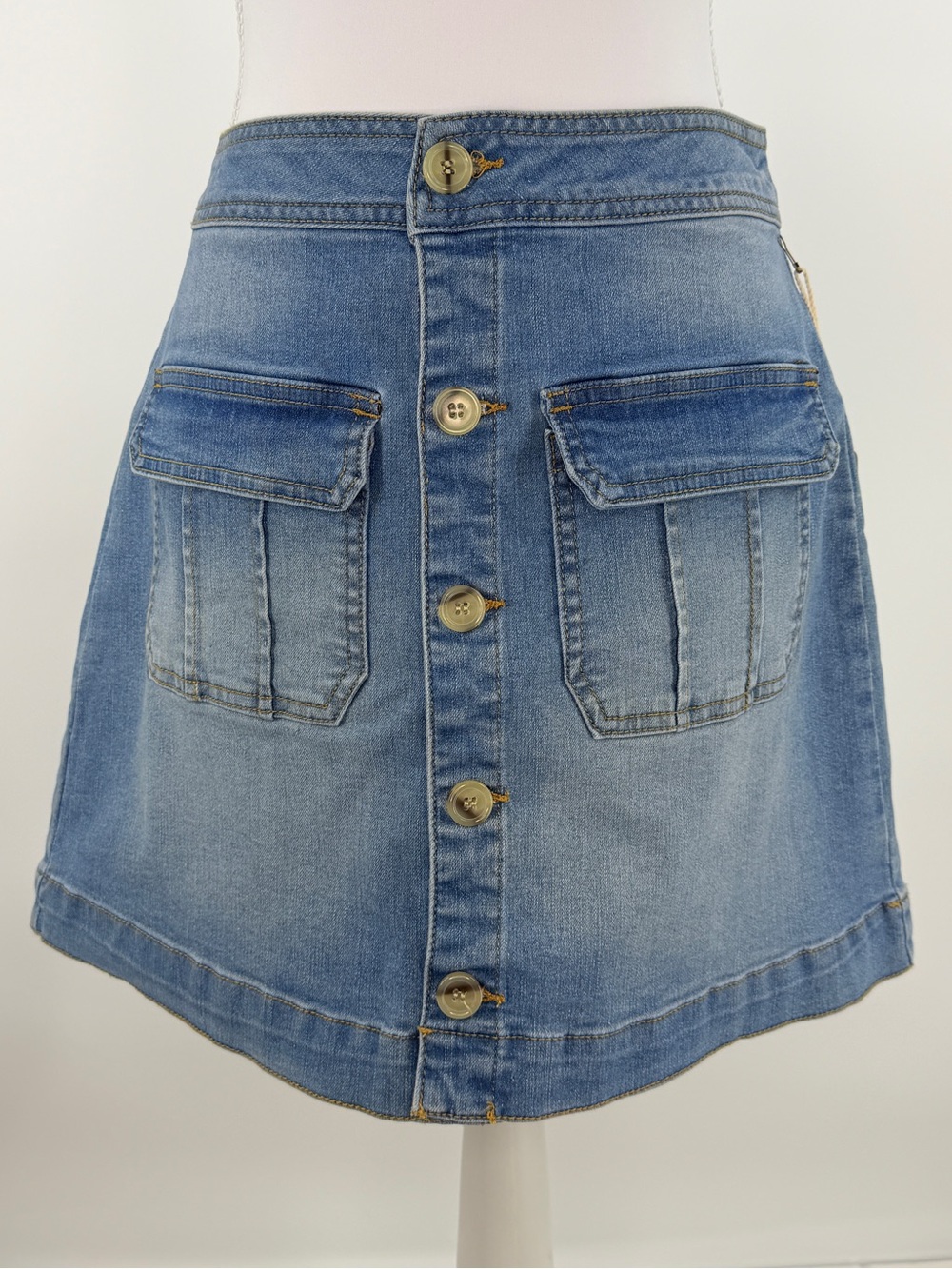 Blue Jean Denim Mini Skirt Button Front Pockets Size Medium Y2K - Picture 1 of 15
